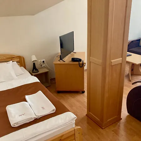 Het Vezer Apartmanhotel Komárom Room photo