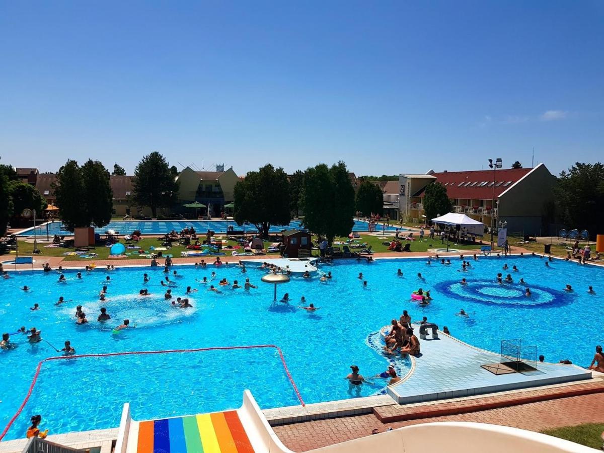 Aparthotel Het Vezer Apartmanhotel Komarom